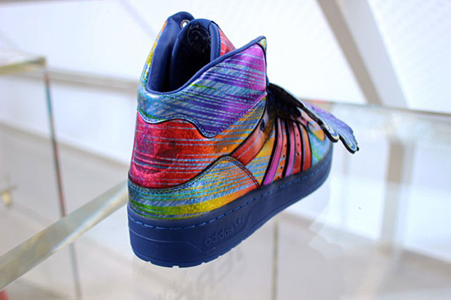 adidas-jeremy-scott-rainbow-holograph-4-1