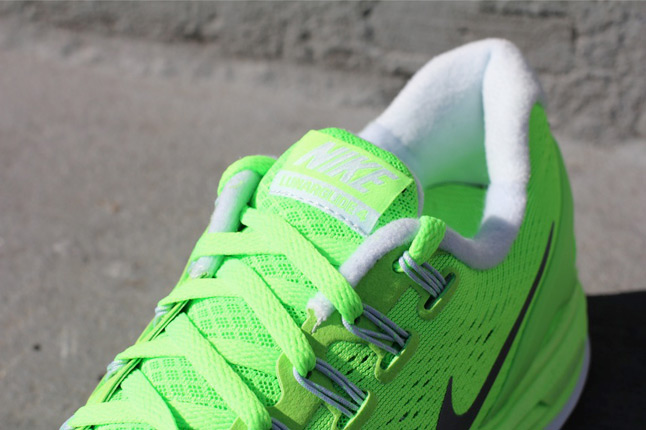nike-lunarglide-4-electric-green-laces-1