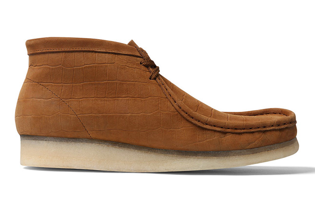 supreme-x-clarks-wallabee-boot-brown-side-1