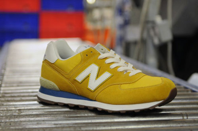 new-balance-574-pack-size-exclusive-yellow-1