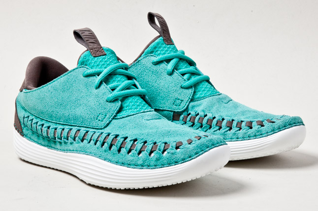 nike-solarsoft-moccasin-teal-pair-1