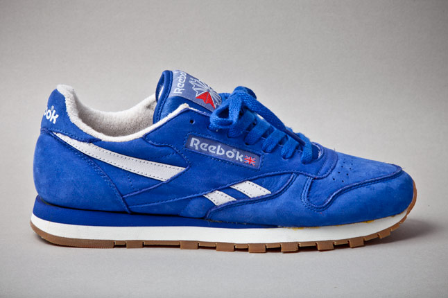 reebok-classic-leather-vintage-union-blue-profile-1