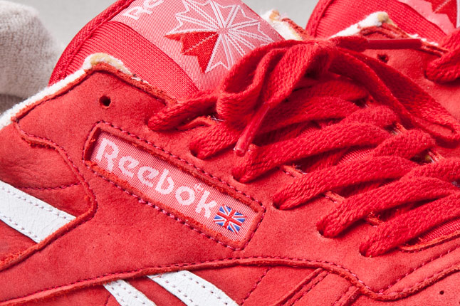 reebok-classic-leather-vintage-union-red-side-1