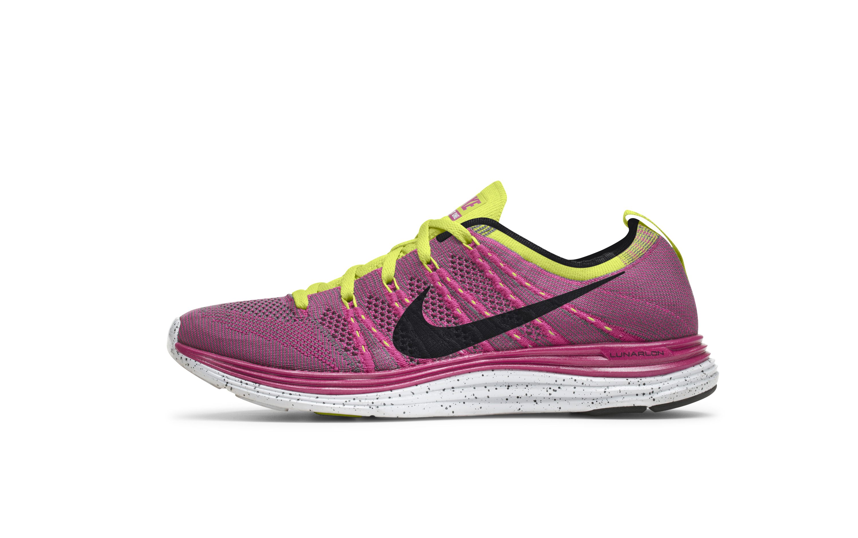 Flyknit_Wmns_Pink_Profile