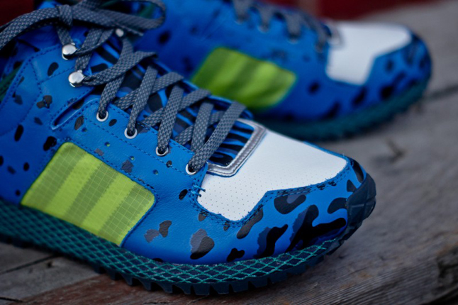 adidas-opening-ceremony-newyork-runner-blue-toe-detail-1