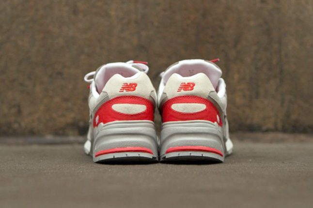 new-balance-99-elite-edt-red-heel-detail-1