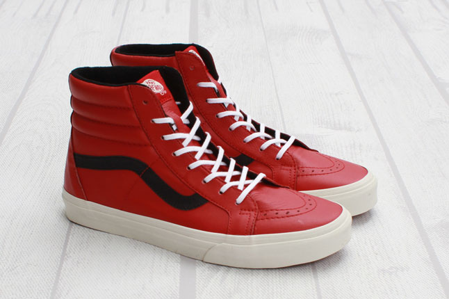 vans-sk8-hi-reissue-leather-chili-pepper-angle-pair-1