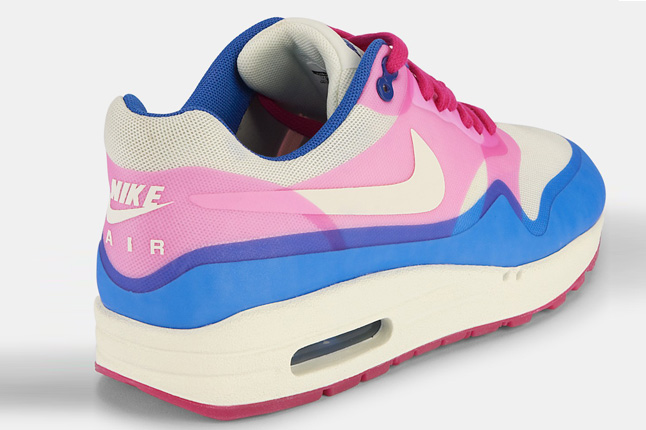 nike-air-max-1-hyperfuse-pink-force-back-1
