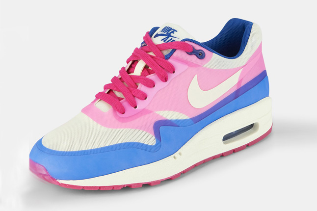 nike-air-max-1-hyperfuse-pink-force-quarter-1