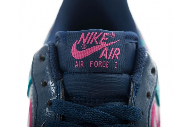 nike-air-force-1-low-midnight-navy-fusion-pink-elephant-tongue-1