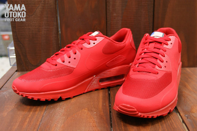 nike-am90-hyp-4thjuly-red-hero-1