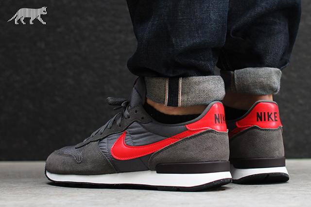 NIKE-INTERNATIONALIST-2014-RETRO-