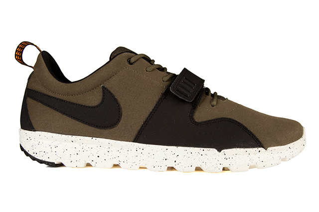 NIKE-TRAINERENDOR-DOUBLE-PACK-AT-HYPE-DC-3