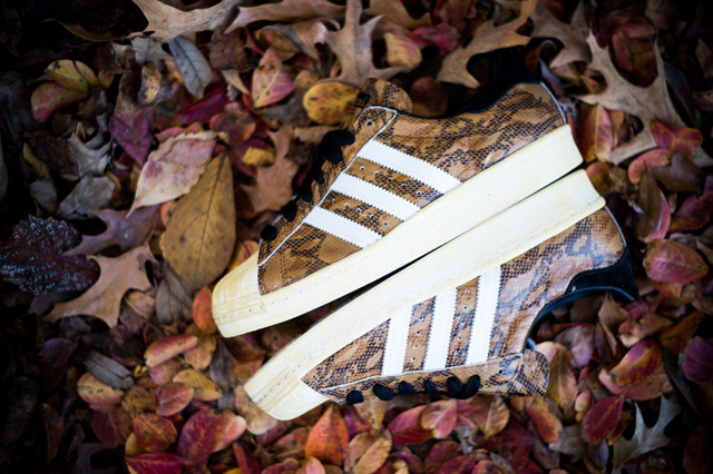 adidas-superstar-80s-woodland-camo-2