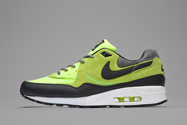 SIZE-EXCLUSIVE-NIKE-AIR-MAX-LIGHT-ENDURANCE-1