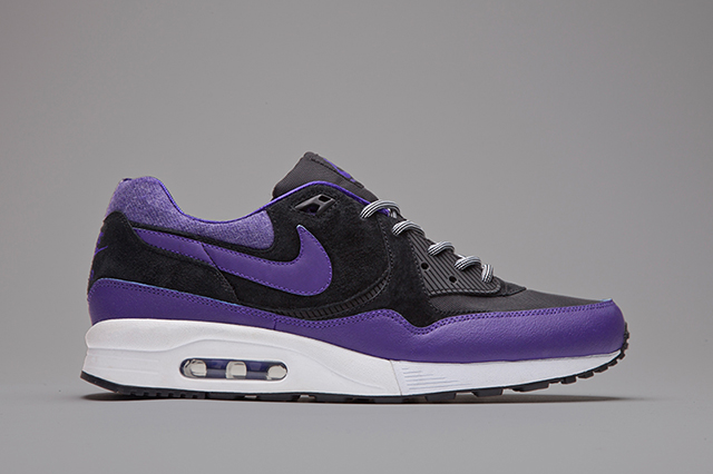 size exclusive air max light