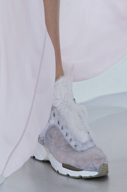 chanel-haute-couture-spring-2014-sneakers-011