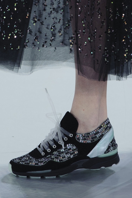chanel-haute-couture-spring-2014-sneakers-03