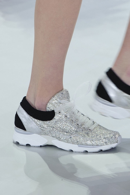 chanel-haute-couture-spring-2014-sneakers-04