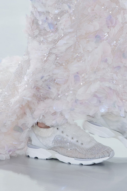 chanel-haute-couture-spring-2014-sneakers-06