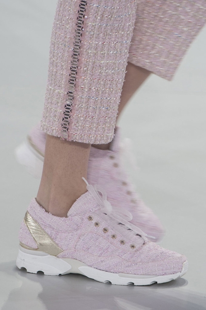 chanel-haute-couture-spring-2014-sneakers-08