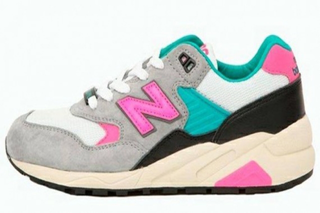 x-girl-x-new-balance-mt580-01