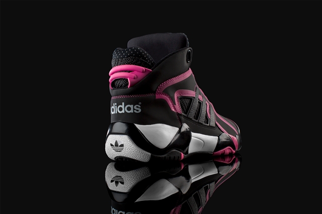 Adidas_Srreet_Ball_Pink_3_4_Back