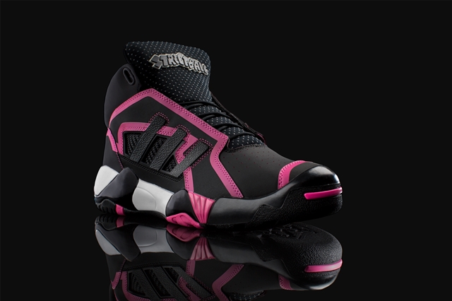 Adidas_Srreet_Ball_Pink_3_4_Front
