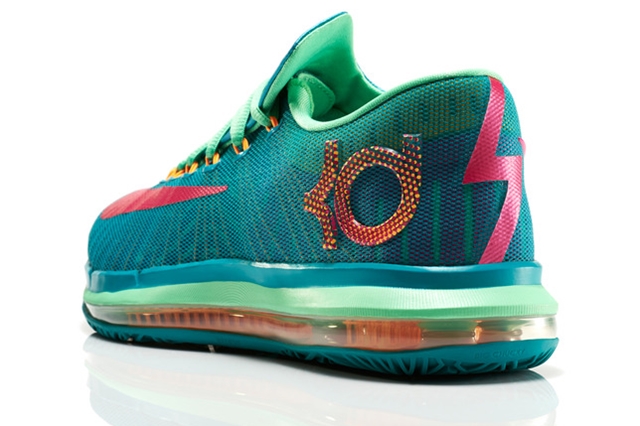 KDVI_Elite_Unleashed_300_3qtr_back_low_0225_FB_large