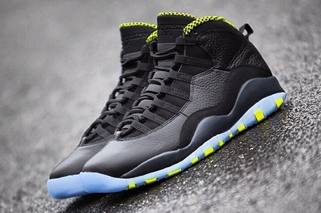 venom-green-air-jordan-10-retro-02