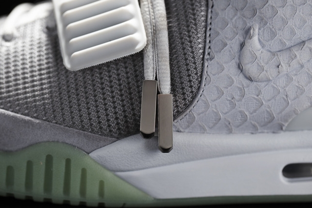 Nike_Air_Yeezy_II_Detail_large