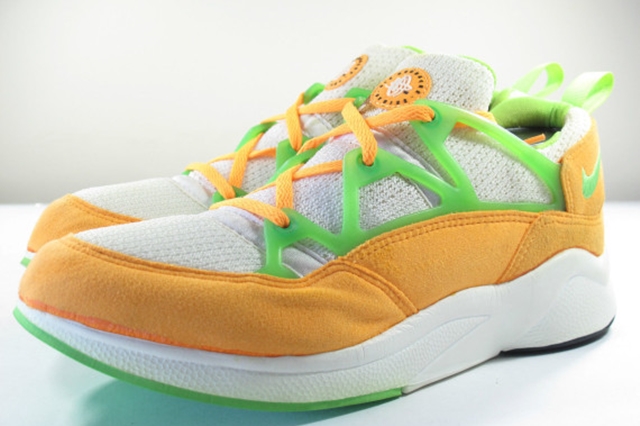 nike-air-huarache-light-lime-cirtrus-original-1994-pair-04-570x427