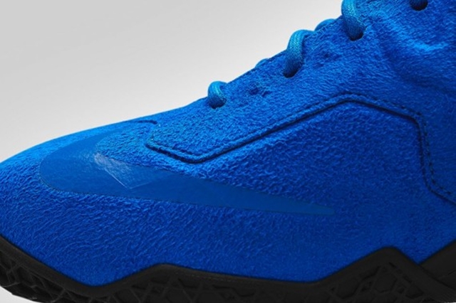 nike-lebron-11-ext-blue-suede-release-info-06-570x380