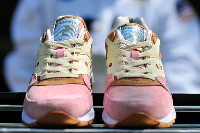 EB-x-SAUCONY-SHADOW-MASTER-SPACE-SNACK-1