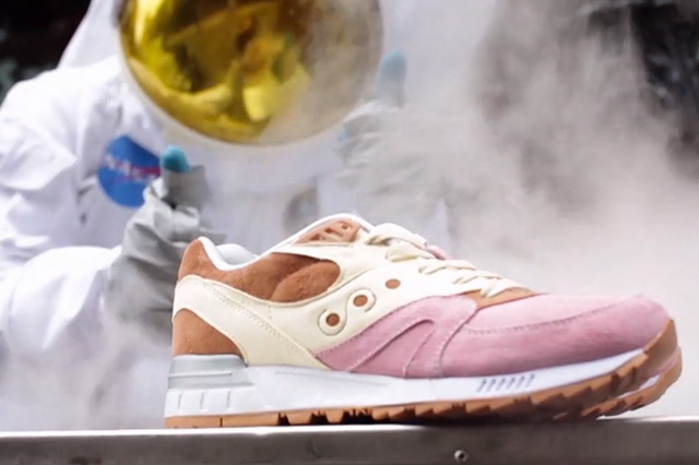 EB-x-SAUCONY-SHADOW-MASTER-SPACE-SNACK-6