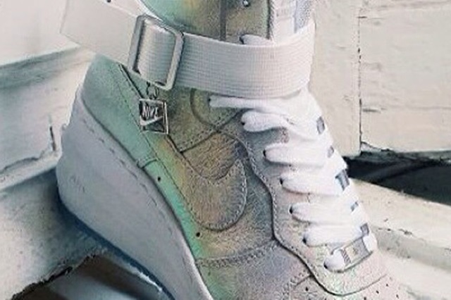 Nike-Air-Force-1-Sky-Hi-2