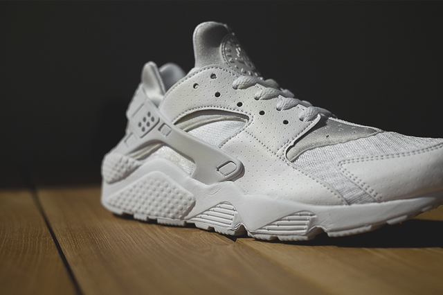 Nike-Air-Huarache-Platinum-3