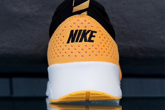 nike-air-max-thea-may-2014-releases-2