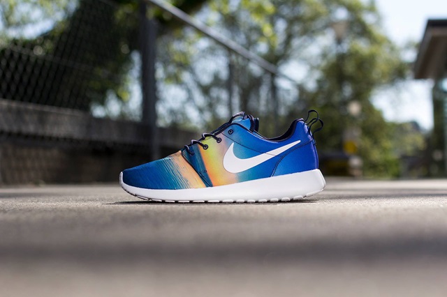 nike roshe run sunrise