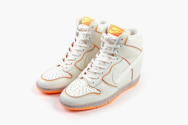 nike-womens-cut-out-pack-atomic-mango-4