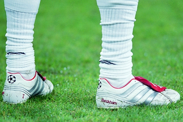 soccer-bible-top-20-david-beckham-adidas-predator-boots-02
