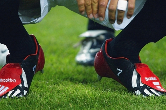 soccer-bible-top-20-david-beckham-adidas-predator-boots-03