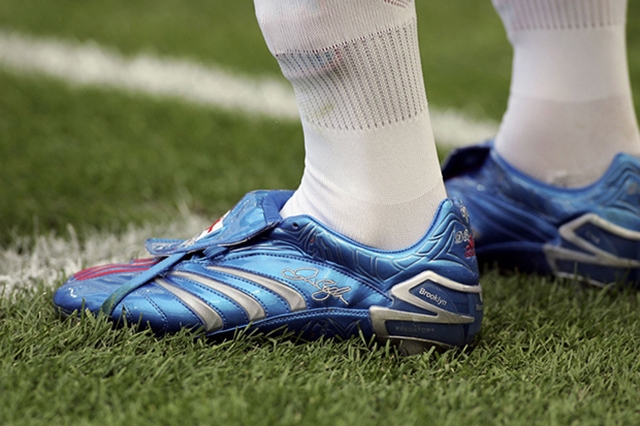 soccer-bible-top-20-david-beckham-adidas-predator-boots-04