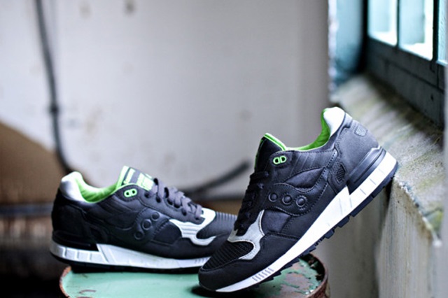 solebox-saucony-shadow-5000-green-lucanid-04-570x806