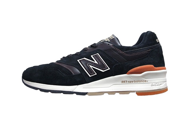 new-balance-made-in-usa-m997-black-gum-01