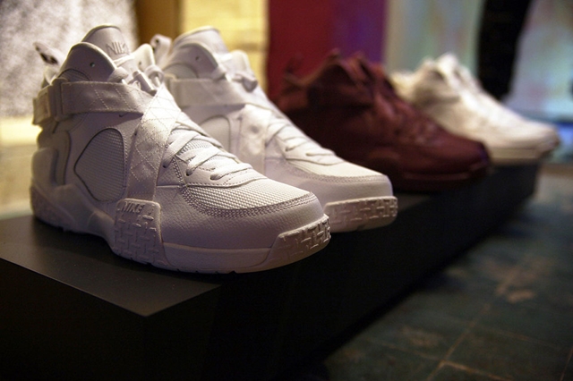 nike-pigalle-air-raid-preview-2-960x640