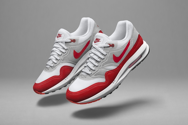 FA14_NSW_AirMax_M_Ovr_RedGry_V2_30737