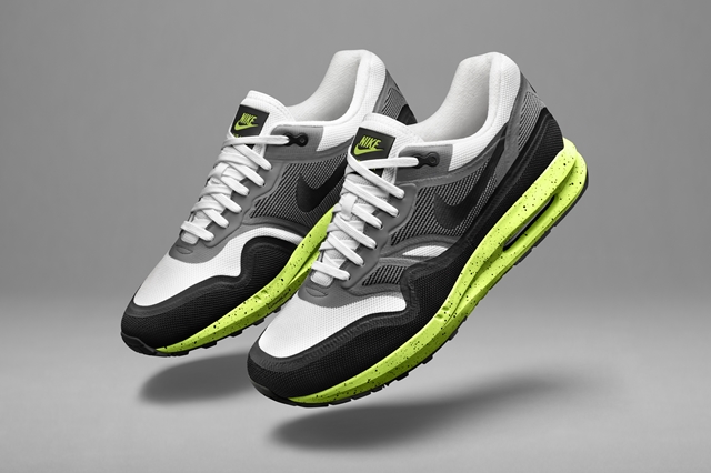 FA14_RN_AirMax_M_Ovr_WhtBlk_V3_30727