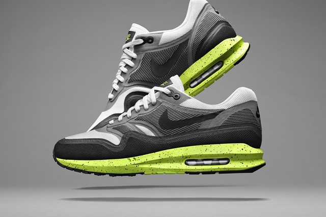 FA14_RN_AirMax_M_Stp_WhtBlk_V4_30729