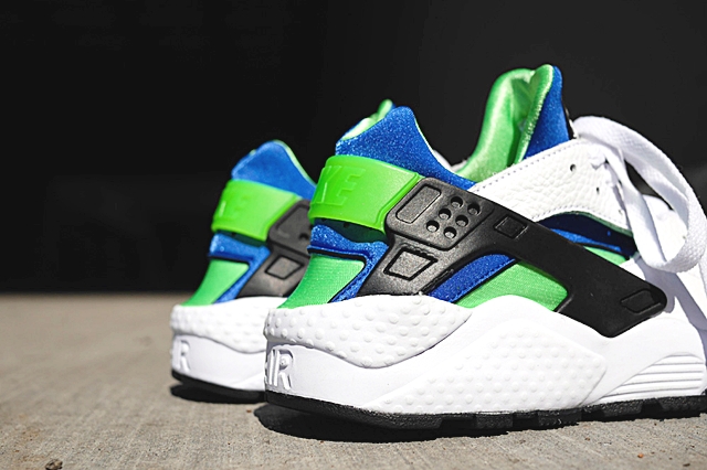 Air huarache scream green best sale